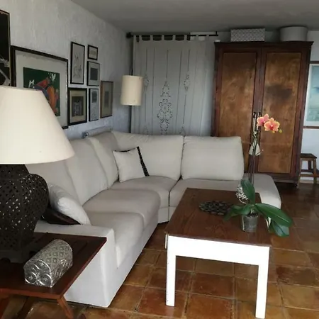 Casa Junto Al Mar 阿尔啼